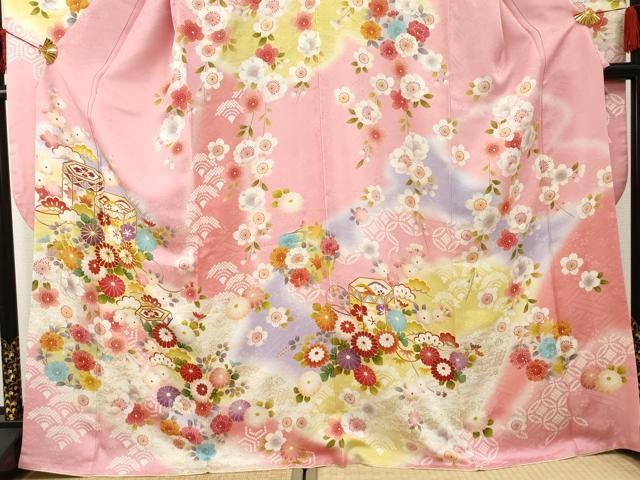 平和屋着物●豪華振袖　駒刺繍　貝桶吉祥花文　暈し染め　金彩　京都きもの友禅扱い　正絹　逸品　AABF1992cs