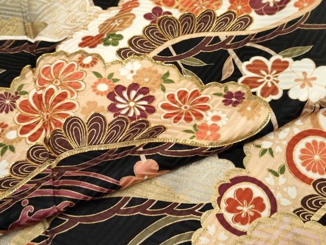 平和屋着物●豪華振袖　立波鳳凰花松文　黒地　金彩　正絹　逸品　AABF1993cs 平和屋着物○豪華振袖 立波鳳凰花松文 黒地 金彩 正絹 逸品 AABF1993cs