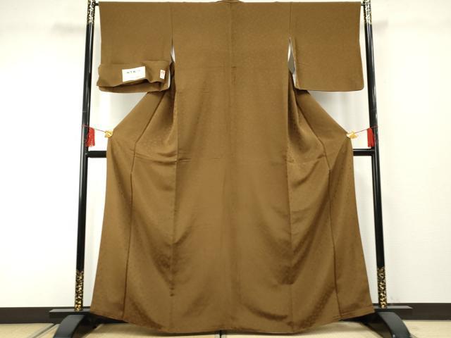 平和屋着物●西陣　紬　吉祥地紋　煎茶色　証紙付き　正絹　逸品　AABF2023cs 平和屋着物○西陣 紬 吉祥地紋 煎茶色 証紙付き 正絹 逸品 AABF2023cs