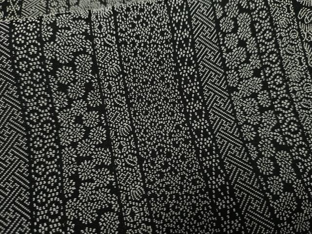 平和屋着物●お召　吉祥花間道　黒地　正絹　逸品　AABF2029cs