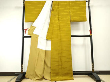 平和屋着物●上質な色無地　霞地紋　芥子色　暈し染め　正絹　逸品　AABF2031cs