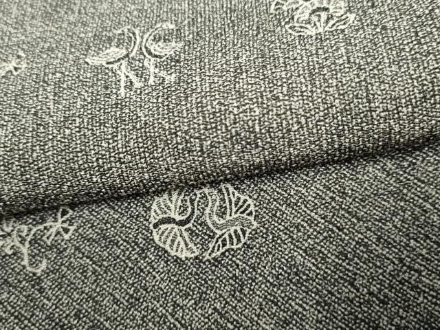 平和屋着物●お召　双鶴横段草花文　黒地　正絹　逸品　AABF2046cs