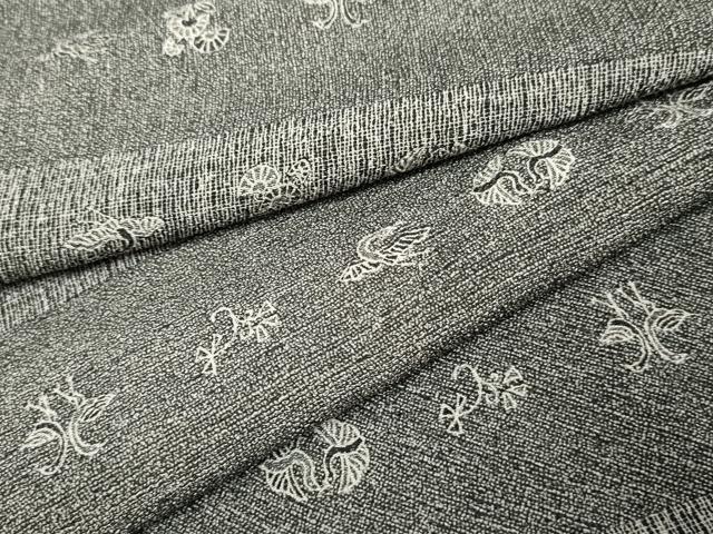 平和屋着物●お召　双鶴横段草花文　黒地　正絹　逸品　AABF2046cs
