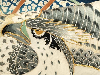 平和屋着物[]お宮参り　男の子　祝着　産着　初着　のしめ　駒刺繍　鷹　風景絵巻文　金彩　正絹　逸品　AABF2131ja
