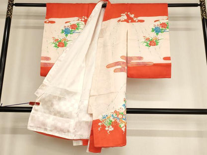 平和屋着物[]お宮参り　女の子　祝着　産着　初着　のしめ　駒刺繍　尾長鳥地紙花文　金彩　逸品　AABF2136ja