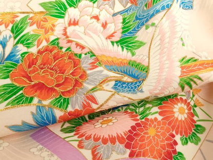 平和屋着物[]お宮参り　女の子　祝着　産着　初着　のしめ　駒刺繍　尾長鳥地紙花文　金彩　逸品　AABF2136ja