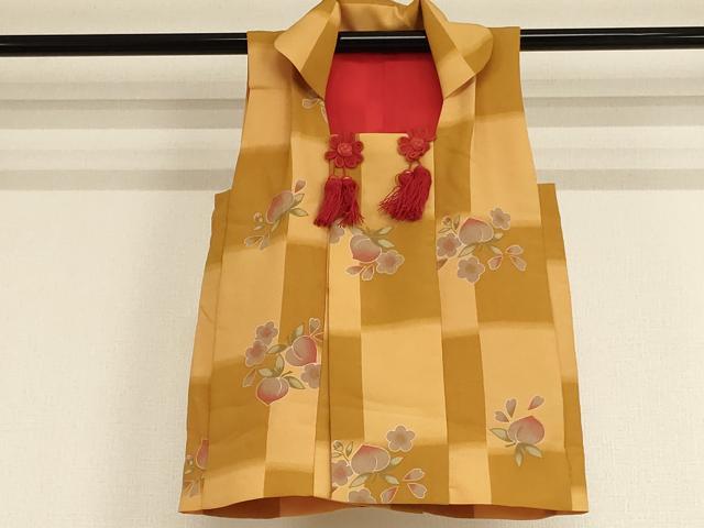 平和屋着物[]七五三　女の子　３歳　祝着　三つ身　被布セット　桃　舞桜文　暈し染め　洗える着物　AABF2138ja