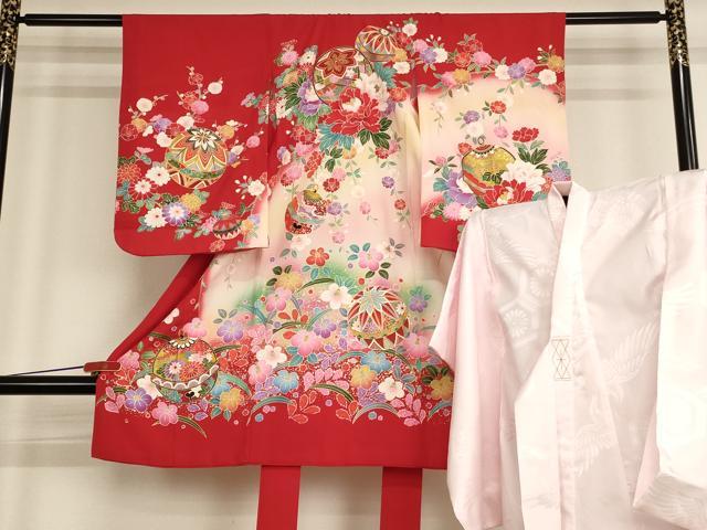平和屋着物[]七五三　女の子　３歳　祝着　三つ身　長襦袢(袷)セット　花手毬文　暈し染め　金彩　逸品　AABF2142ja
