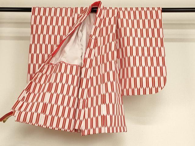 平和屋着物[]七五三　女の子　３歳　祝着　三つ身　行灯袴セット　矢羽文様　AABF2153ja