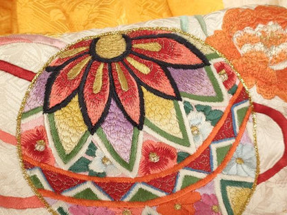 平和屋着物[]七五三　女の子　３歳　祝着　一つ身　総刺繍　絞り　花手毬文　金糸　正絹　逸品　AABF2174ja