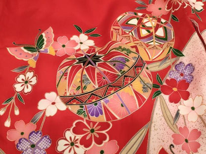 平和屋着物[]お宮参り　女の子　祝着　産着　初着　のしめ　手毬花蝶文　暈し染め　金彩　逸品　AABF2188ja