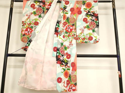 平和屋着物[]七五三　女の子　７歳　祝着　四つ身　孔雀花文　金銀彩　正絹　逸品　AABF2197ja