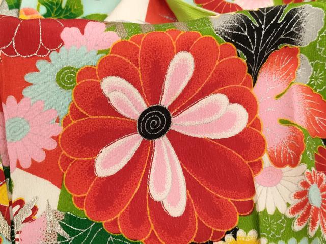 平和屋着物[]七五三　女の子　７歳　祝着　四つ身　孔雀花文　金銀彩　正絹　逸品　AABF2197ja