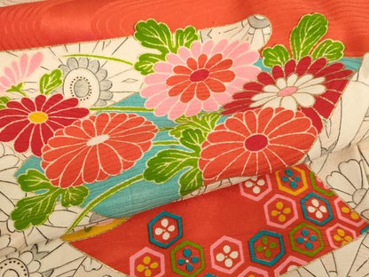 平和屋着物[]七五三　女の子　３歳　祝着　一つ身　霞地紙花文　金彩　正絹　逸品　AABF2199ja