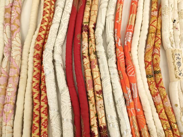 平和屋着物[]七五三　女の子　和装小物　帯締め20本セット　アンティーク　丸ぐけ　刺繍　金銀糸　未使用品あり　逸品　AABF2229ja