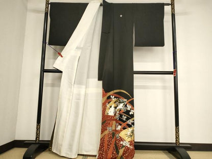 平和屋着物■豪華黒留袖　駒刺繍　地紙飛鶴草花文　松竹梅　金彩　正絹　逸品　AABF2275ja