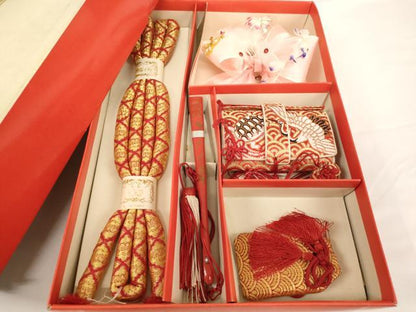 平和屋本店[]七五三 女の子 和装小物セット 金糸 箱付き 逸品 AABF2304ja