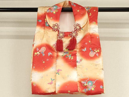 平和屋着物[]七五三　女の子　３歳　祝着　三つ身　長襦袢(単衣・半衿刺繍)・被布セット　花籠舞蝶文　暈し染め　AABF2317ja