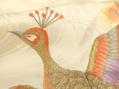 平和屋着物[]七五三　女の子　７歳　祝着　四つ身　オンワード　総刺繍　孔雀花文　暈し染め　金銀糸　正絹　逸品　AABF2341ja