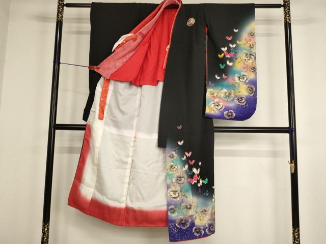 平和屋着物[]七五三　女の子　７歳　祝着　四つ身　半襦袢セット　花蝶文　暈し染め　黒地　金銀彩　逸品　AABF2369ja