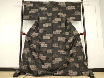 平和屋着物●本場大島紬 カタス9マルキ 飾花文 ロング丈 正絹 逸品 AABF2845ck