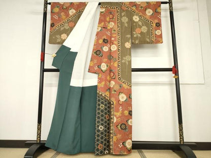 平和屋着物●訪問着 花蝶唐草文 金彩 正絹 逸品 AABF2881ck