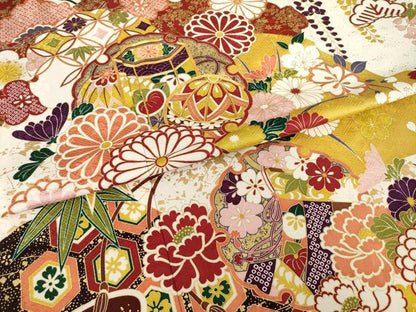 平和屋着物●豪華振袖 駒刺繍 貝桶花毬文 金彩 ロング丈 正絹 逸品 AABF2885ck