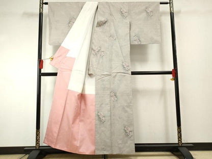 平和屋着物●本場大島紬　白大島　総絣　草花文　正絹　逸品　AABF2935cs