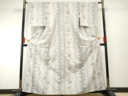 平和屋着物●本場大島紬 白大島 枝花間道 正絹 逸品 未使用 AABF2940cs