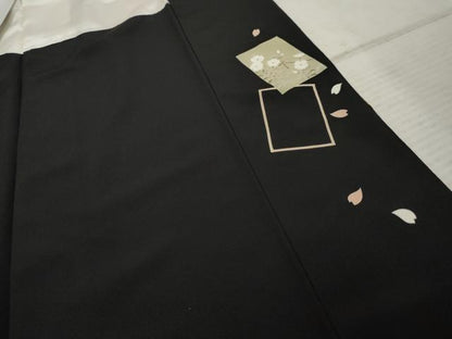 平和屋着物●訪問着 駒刺繍 色紙重ね花文 黒地 金彩 鬼しぼ縮緬 正絹 逸品 AABF2954cs