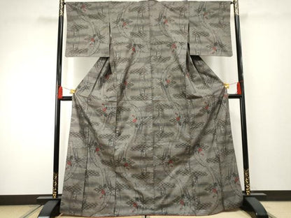 平和屋着物●本場大島紬 泥染め カタス9マルキ 枝花文 正絹 逸品 AABF2999cs