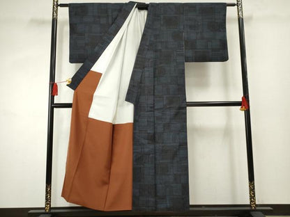 平和屋着物●本場結城紬 重要無形文化財 80亀甲 幾何学柄 正絹 逸品 AABF3007cs