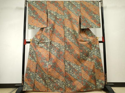 平和屋着物●本場染大島紬 更紗花唐草文 正絹 逸品 未使用 AABF3014cs
