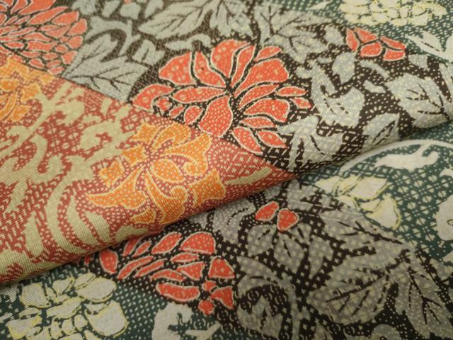 平和屋着物●本場染大島紬 更紗花唐草文 正絹 逸品 未使用 AABF3014cs