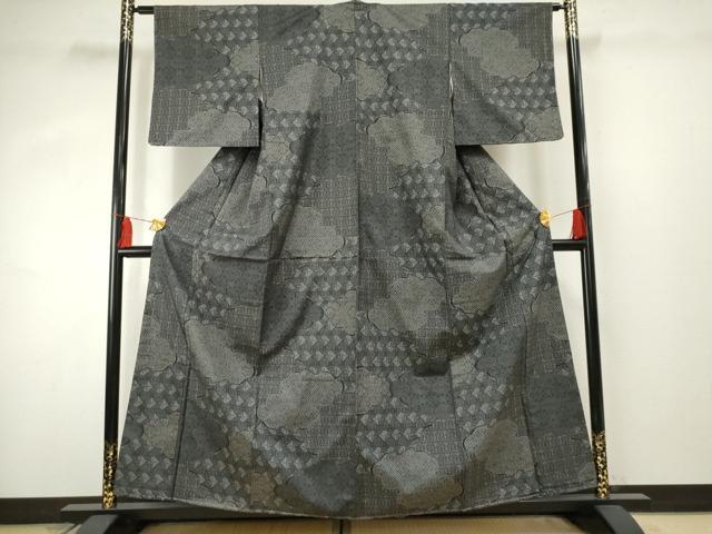 平和屋着物●本場大島紬 一元7マルキ 雲重ね吉祥文 黒地 正絹 逸品 未使用 AABF3017cs