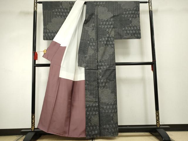 平和屋着物●本場大島紬 一元7マルキ 雲重ね吉祥文 黒地 正絹 逸品 未使用 AABF3017cs