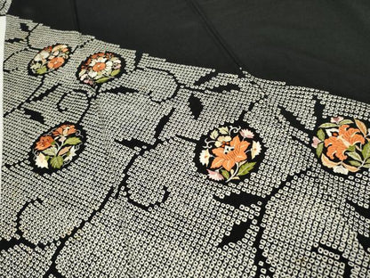 平和屋着物●訪問着 絞り 刺繍 更紗花文 黒地 正絹 逸品 AABF3025cs