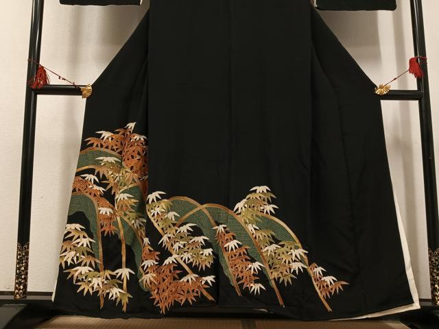 平和屋着物■豪華黒留袖 駒刺繍 笹文 金彩 正絹 逸品 AABF3065ph
