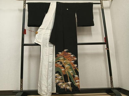 平和屋着物■豪華黒留袖 駒刺繍 笹文 金彩 正絹 逸品 AABF3065ph