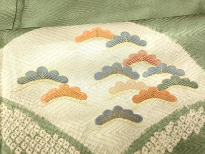 平和屋着物■訪問着 絞り 刺繍 山重ね松文 金彩 正絹 逸品 AABF3151fw
