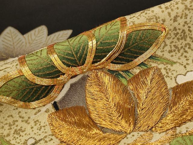 平和屋着物■豪華黒留袖　駒刺繍　松竹梅　暈し染め　金糸　金彩　正絹　逸品　AABF3377st