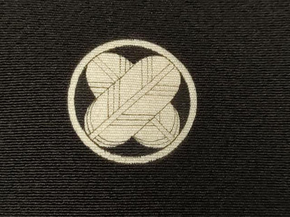 平和屋着物■豪華黒留袖　駒刺繍　松竹梅　暈し染め　金糸　金彩　正絹　逸品　AABF3377st