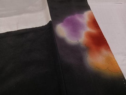 平和屋着物■豪華黒留袖　駒刺繍　草花文　暈し染め　金彩　正絹　逸品　AABF3507ph