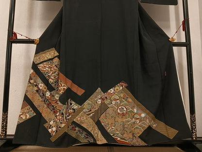 平和屋着物■豪華黒留袖　作家物　駒刺繍　地紙花蝶文　正絹　逸品　AABF3513ph