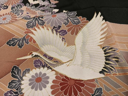 平和屋着物■豪華黒留袖　駒刺繍　飛鶴草花文　正絹　逸品　AABF3514ph
