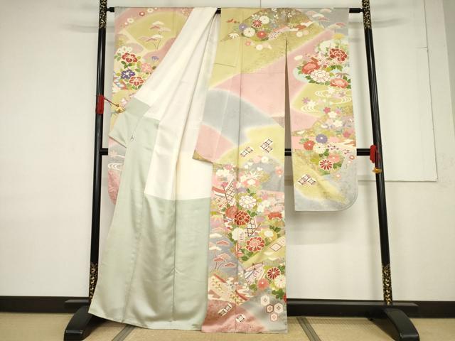 平和屋着物●創業460年・千總　振袖　駒刺繍　矢羽根花文　暈し染め　金彩　松坂屋扱い　正絹　逸品　AABF3565ck