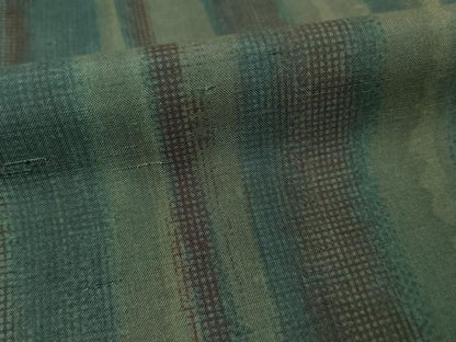 平和屋着物●石川県指定無形文化財 牛首紬 白山工房 手織り 作家物 よろけ縞 証紙付き 正絹 逸品 AABF3570ck