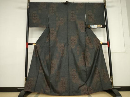 平和屋着物●本場大島紬 カタス7マルキ 短冊花文 松元勝彦作 証紙付き 正絹 逸品 AABF3604ck