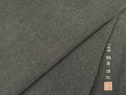 平和屋着物●小紋師 飯島輝也 江戸小紋 鮫小紋柄 黒地 正絹 逸品 AABF3952ck