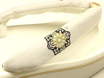 平和屋着物●和装小物　和装草履　厚底　ハイヒール草履　刺繍　ラインストーン　百華レース柄　金糸　箱付き　逸品　AABF4045ay